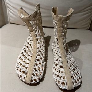 Stylish Beige and White Women's Shoes